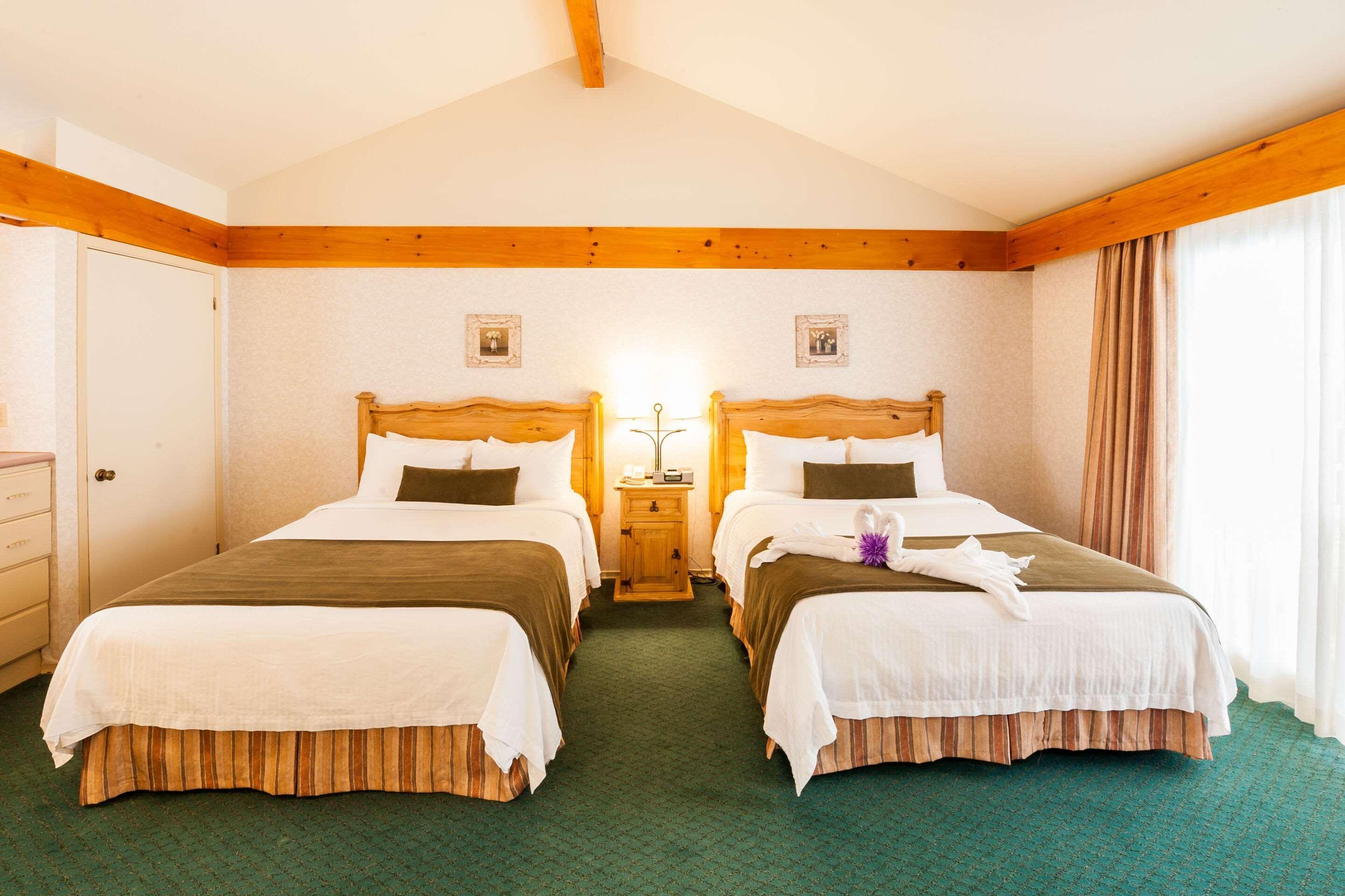 Pinestone Resort, Conference Centre, Spa & Golf Course Haliburton Ngoại thất bức ảnh