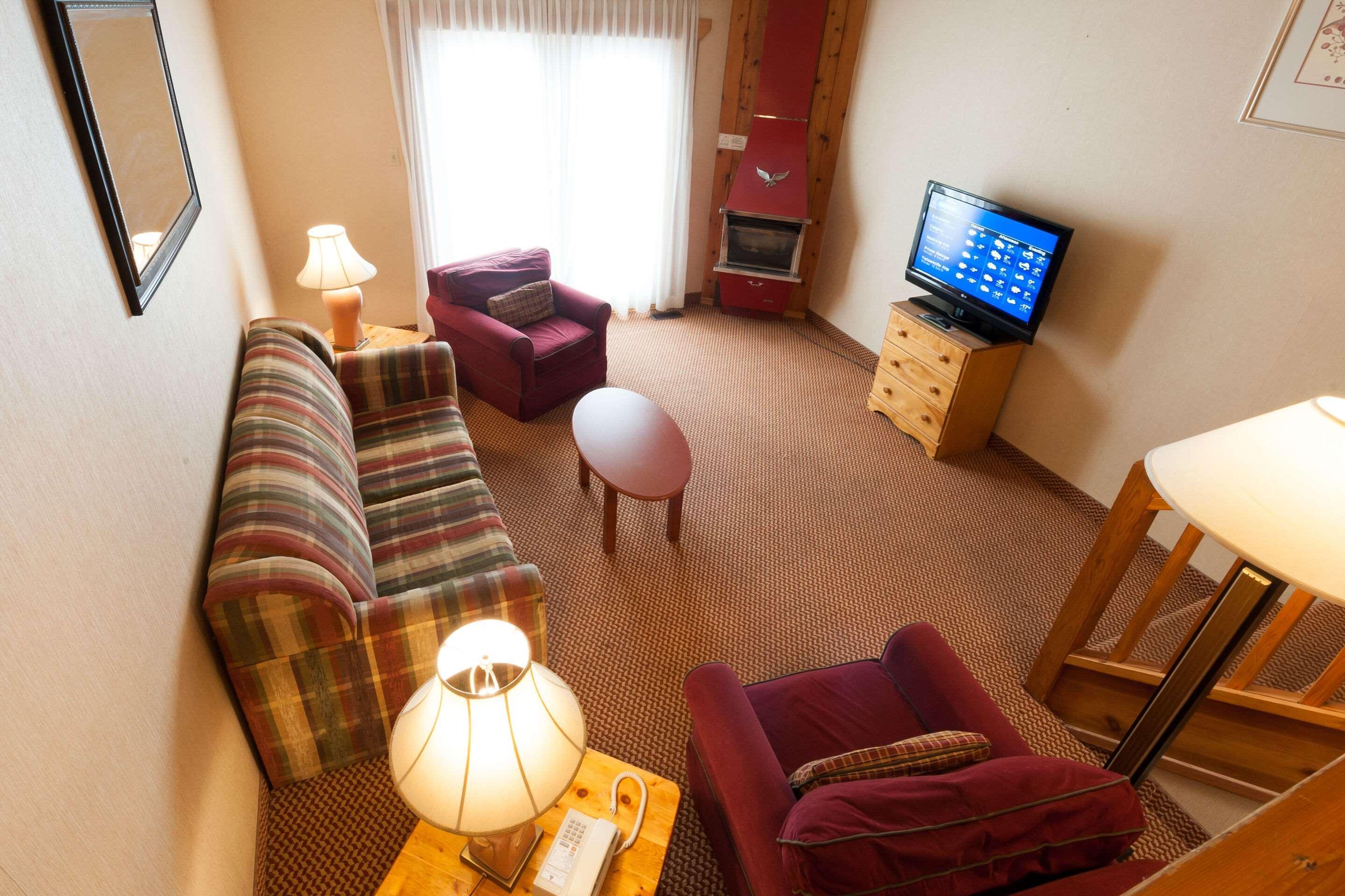 Pinestone Resort, Conference Centre, Spa & Golf Course Haliburton Ngoại thất bức ảnh