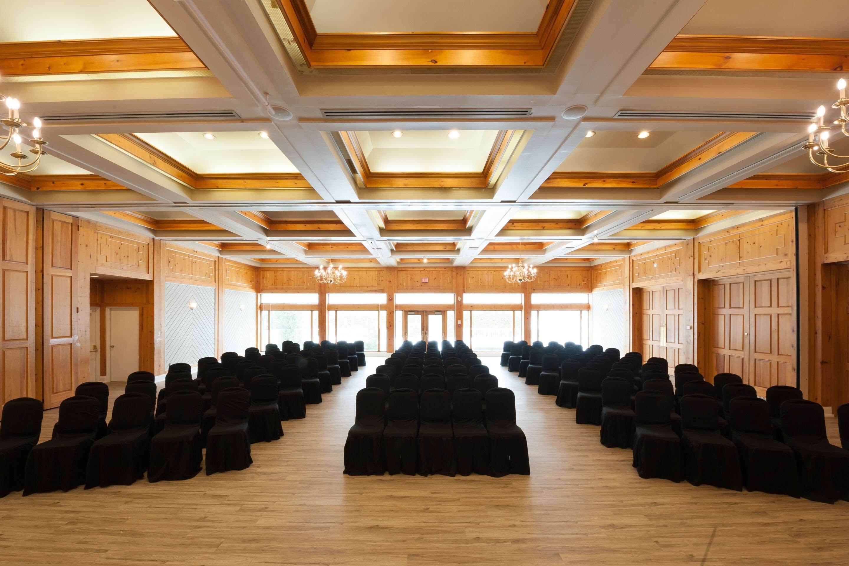 Pinestone Resort, Conference Centre, Spa & Golf Course Haliburton Ngoại thất bức ảnh