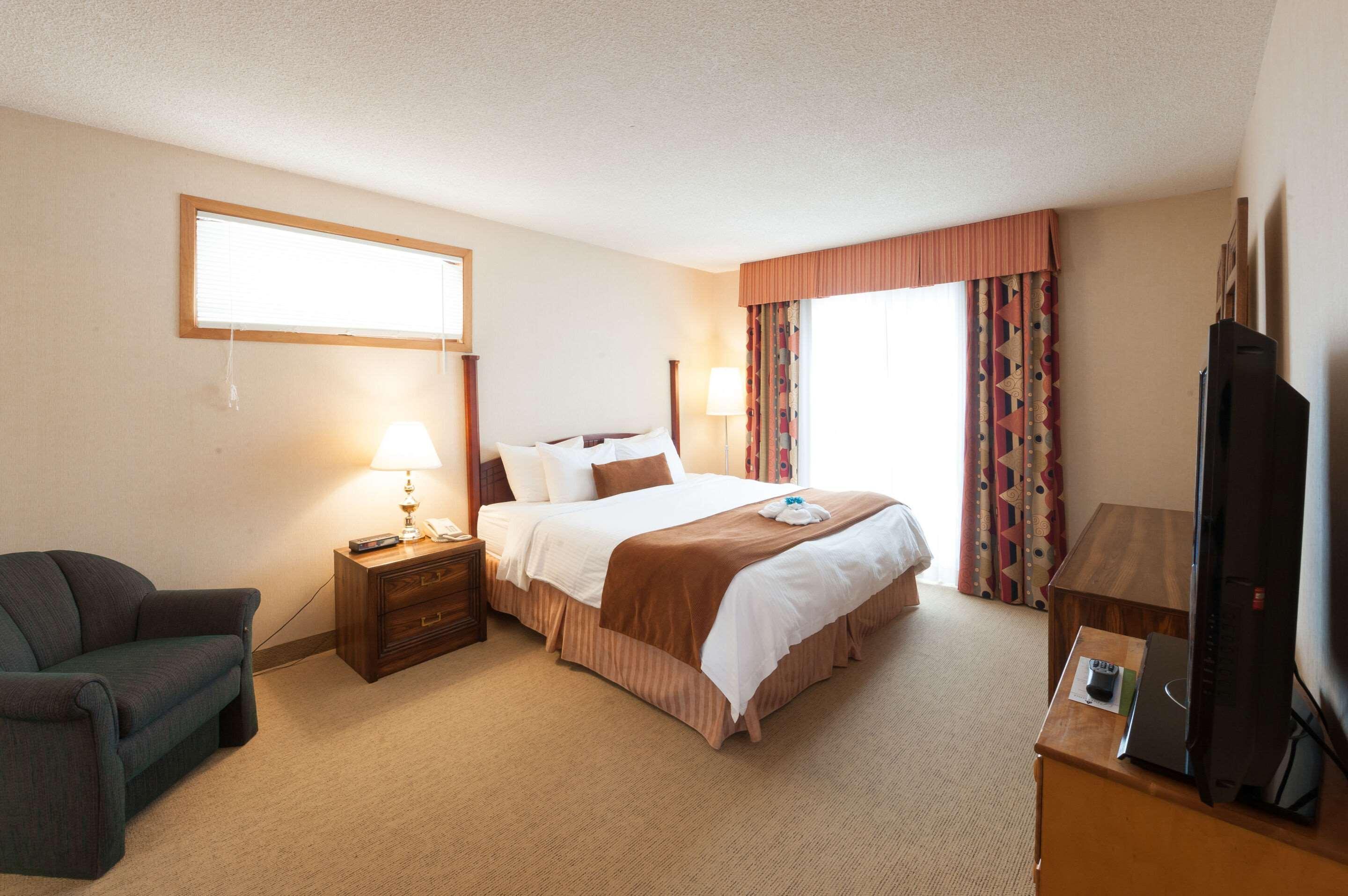 Pinestone Resort, Conference Centre, Spa & Golf Course Haliburton Ngoại thất bức ảnh