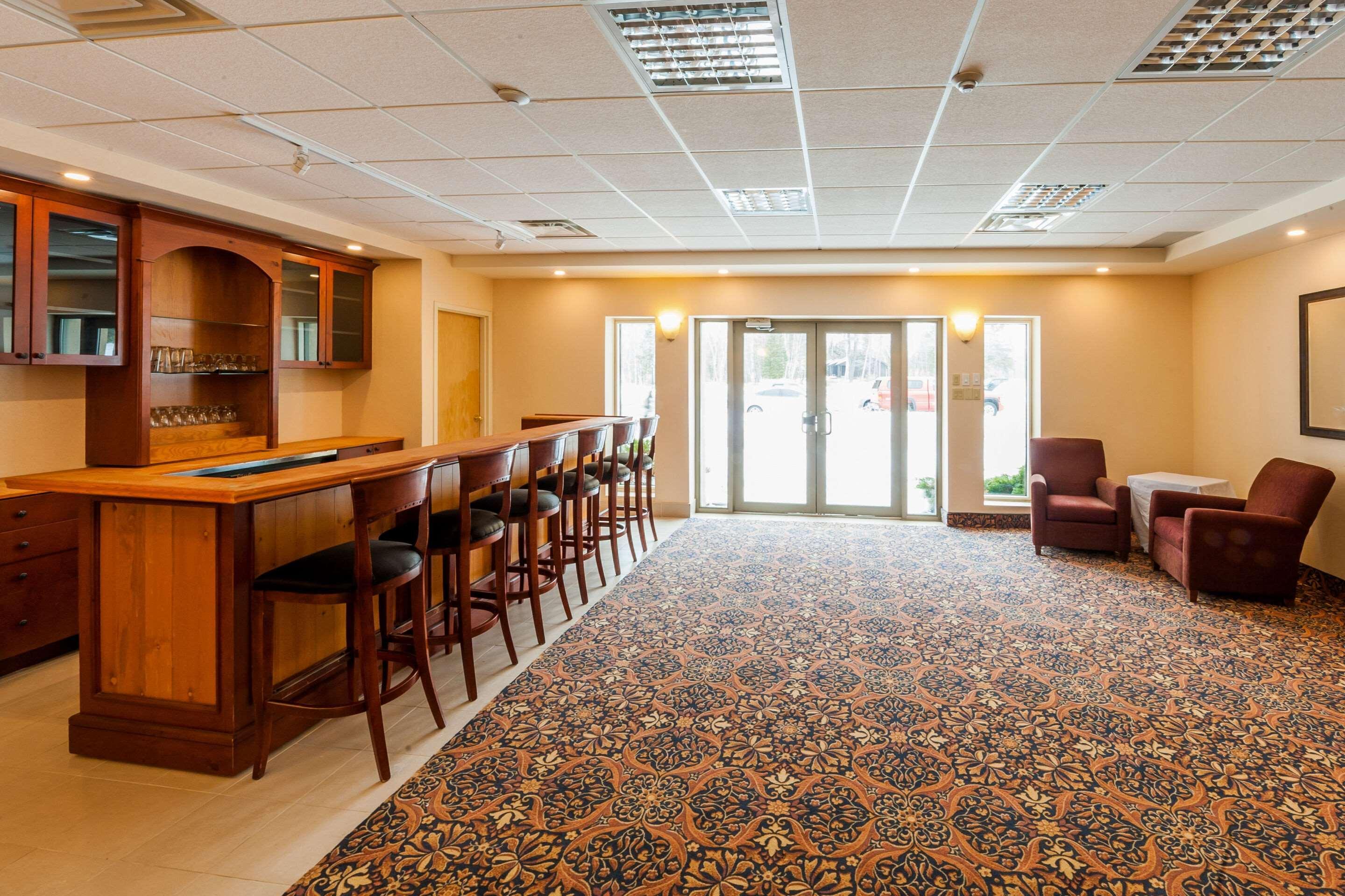 Pinestone Resort, Conference Centre, Spa & Golf Course Haliburton Ngoại thất bức ảnh