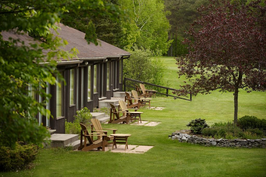 Pinestone Resort, Conference Centre, Spa & Golf Course Haliburton Ngoại thất bức ảnh